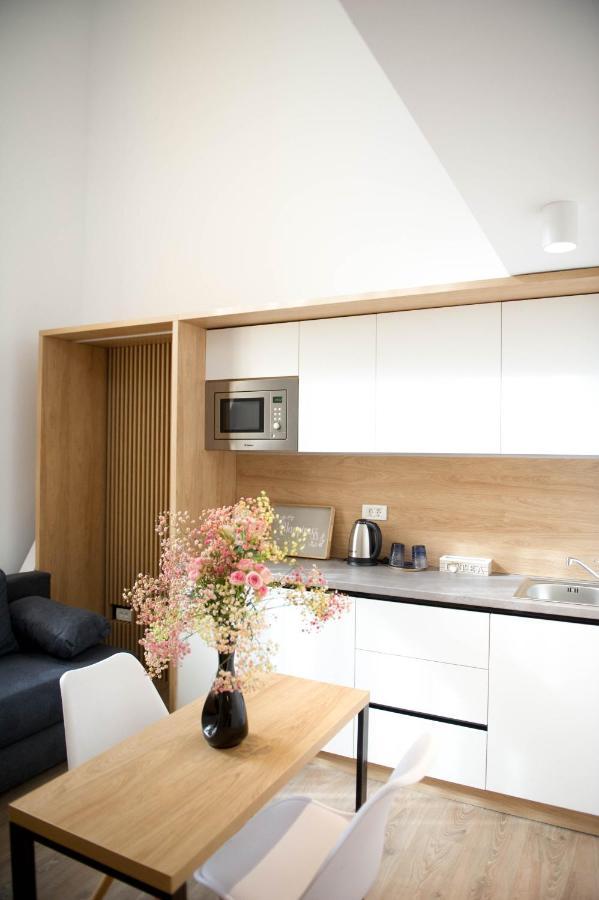 Friends Residence Apartments Timisoara Bagian luar foto